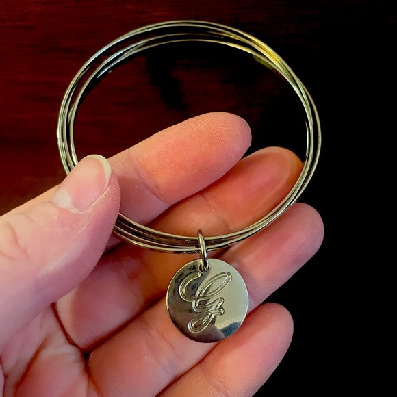 Set of Bangles with “G” Initial. - Picture 1 of 4